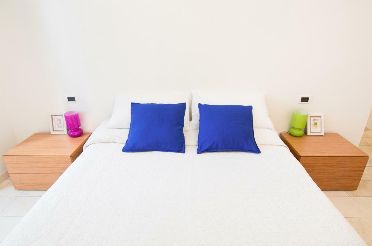 Modern Apartment In Historic Building กาญารี ภายนอก รูปภาพ